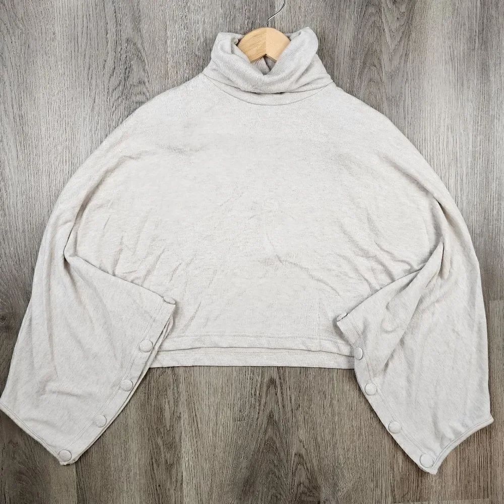 Venti6 Italy Oatmeal Turtleneck Cropped Sweater size M